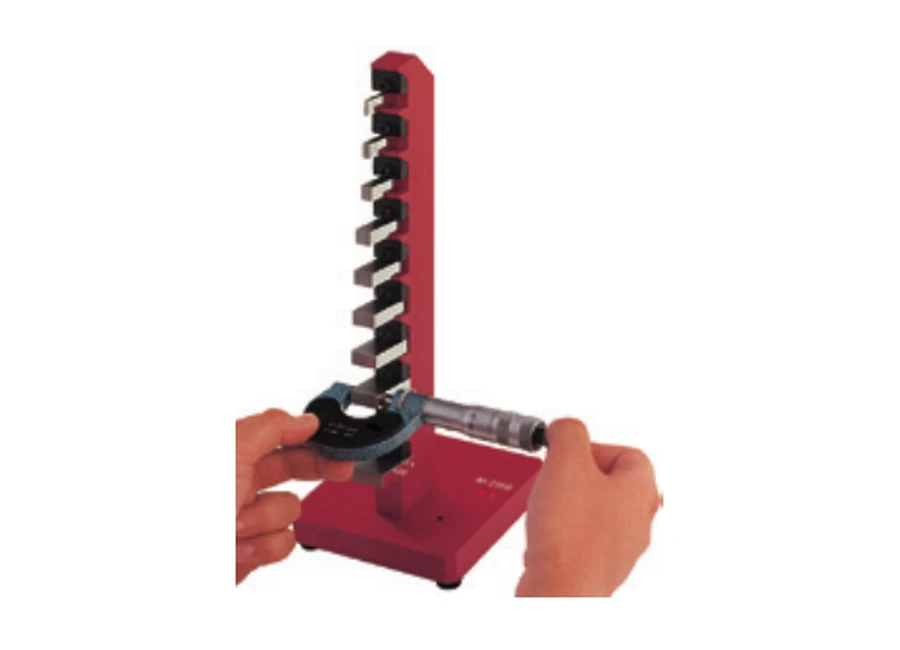 Clamp holder for gauge blocks